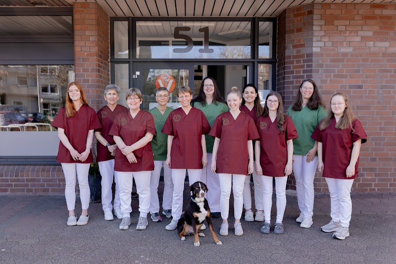 Tierarztpraxis Unterfeldhaus - Viktoria Daub